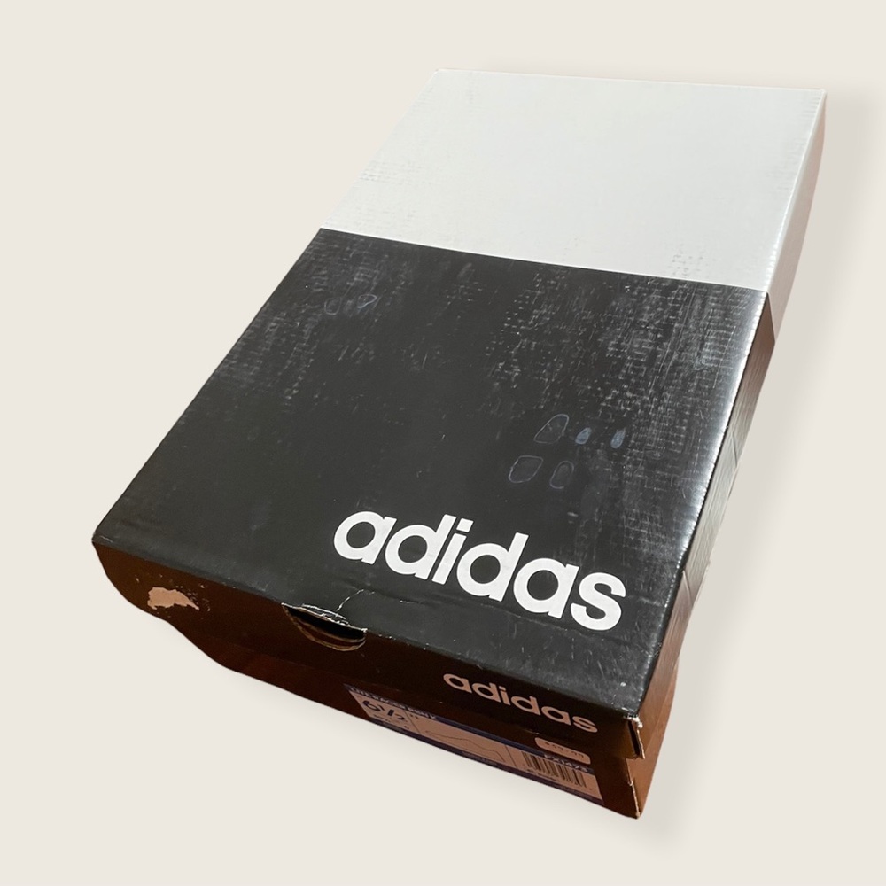 Adidas - Picture 6 of 7